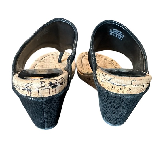 Donald J. Pliner Gil Platform Cork Wedges - Picture 4 of 6